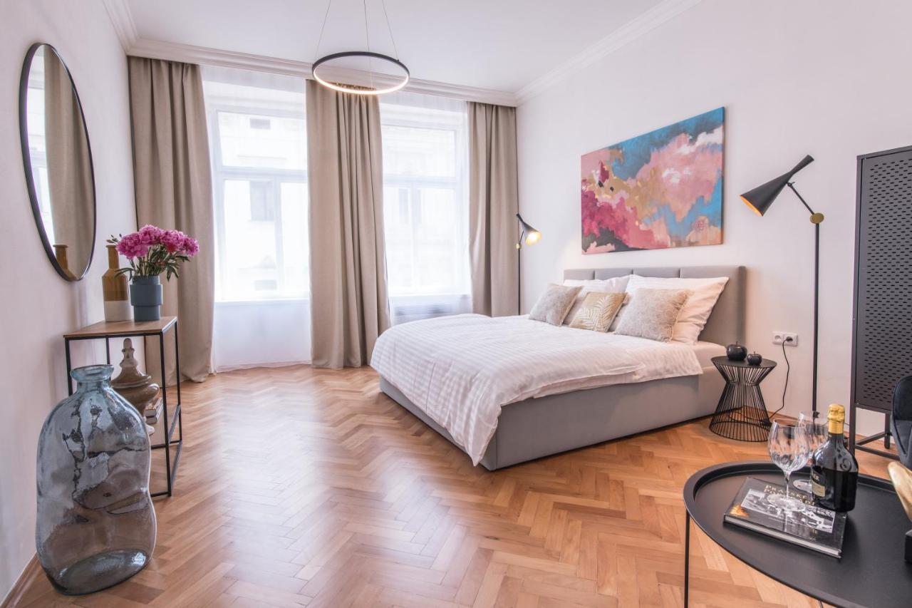 New Design Apt - Central Location Wenceslas Square Prag Exterior foto